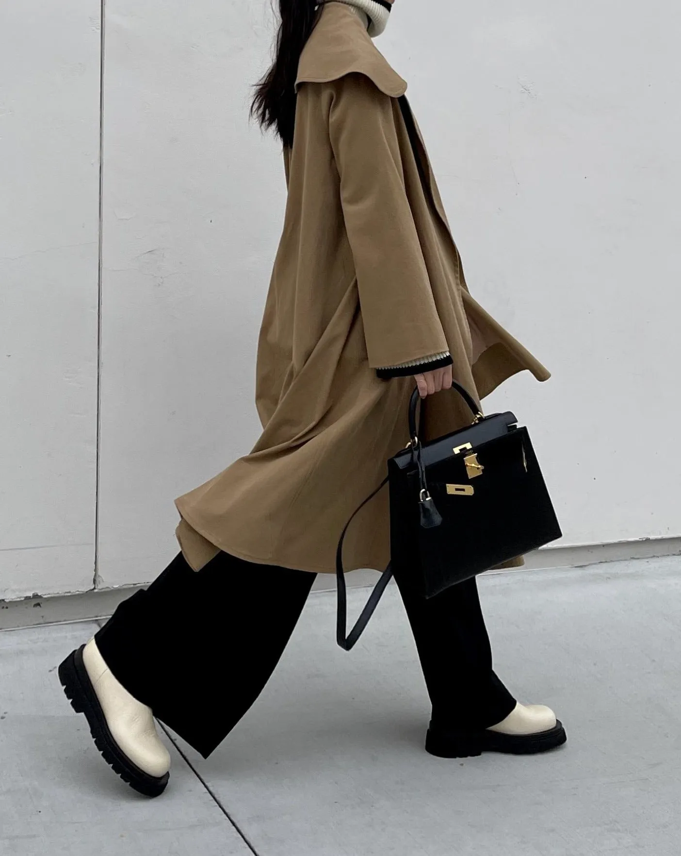 Pleated Wide Leg Pants in Black