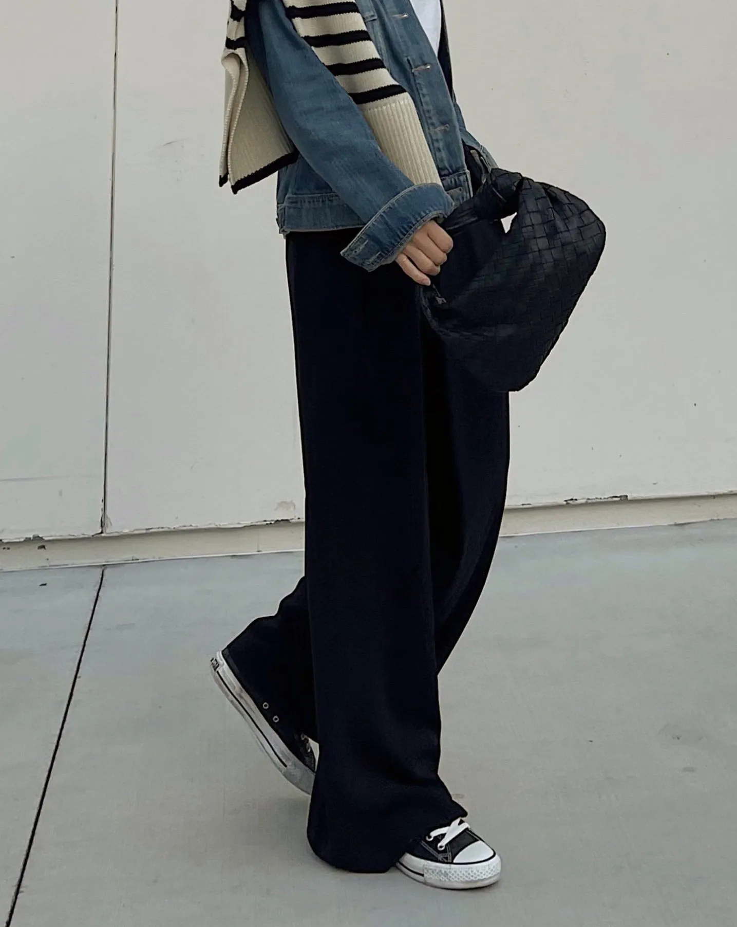 Pleated Wide Leg Pants in Black