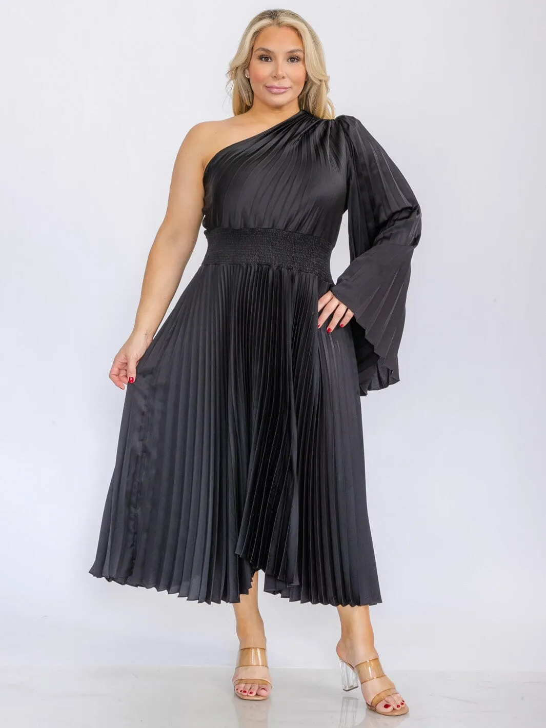 PLUS SIZE ONE SHOULDER LONG BELL SLEEVE SMOCK WAIST PLEATED MAXI DRESS