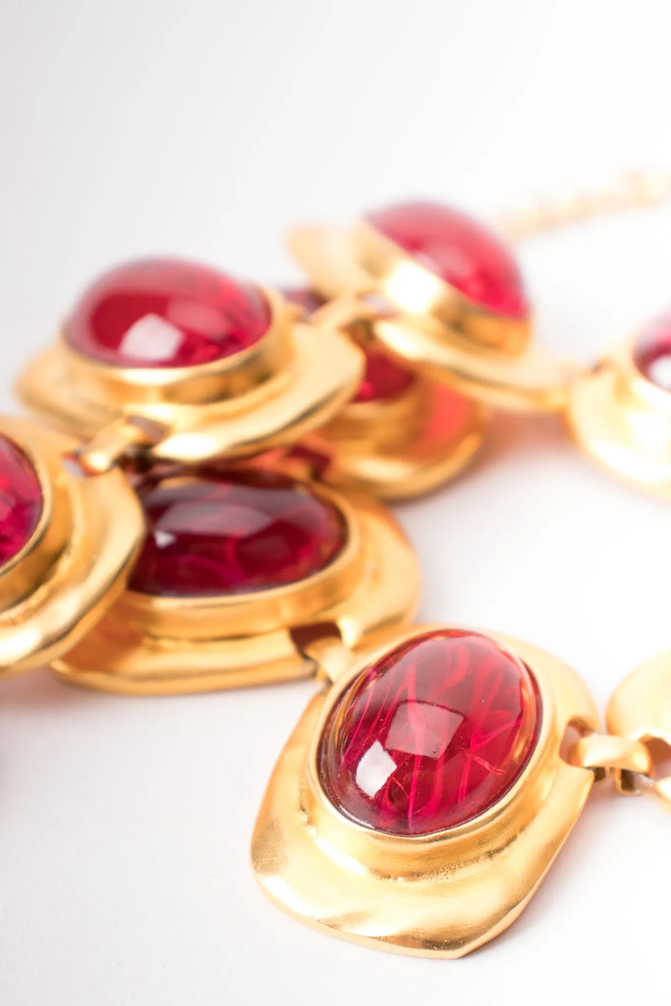 Polished Glass Cabochon Collar