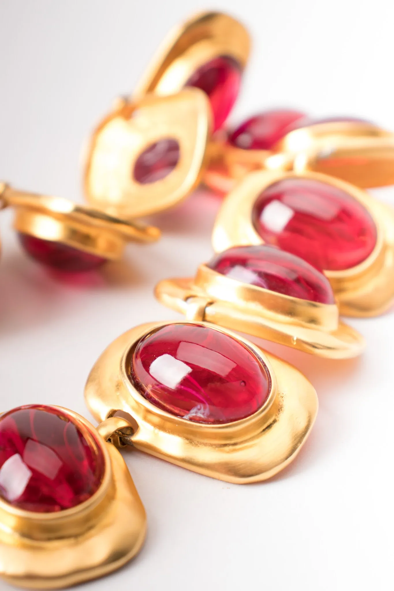 Polished Glass Cabochon Collar