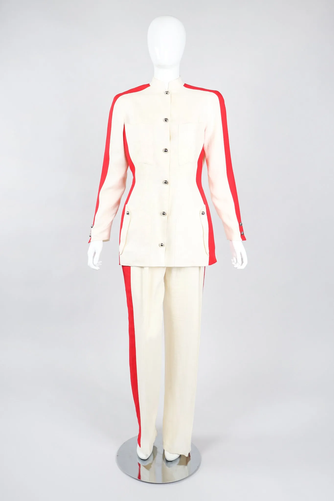 Showman Jacket & Pant Suit