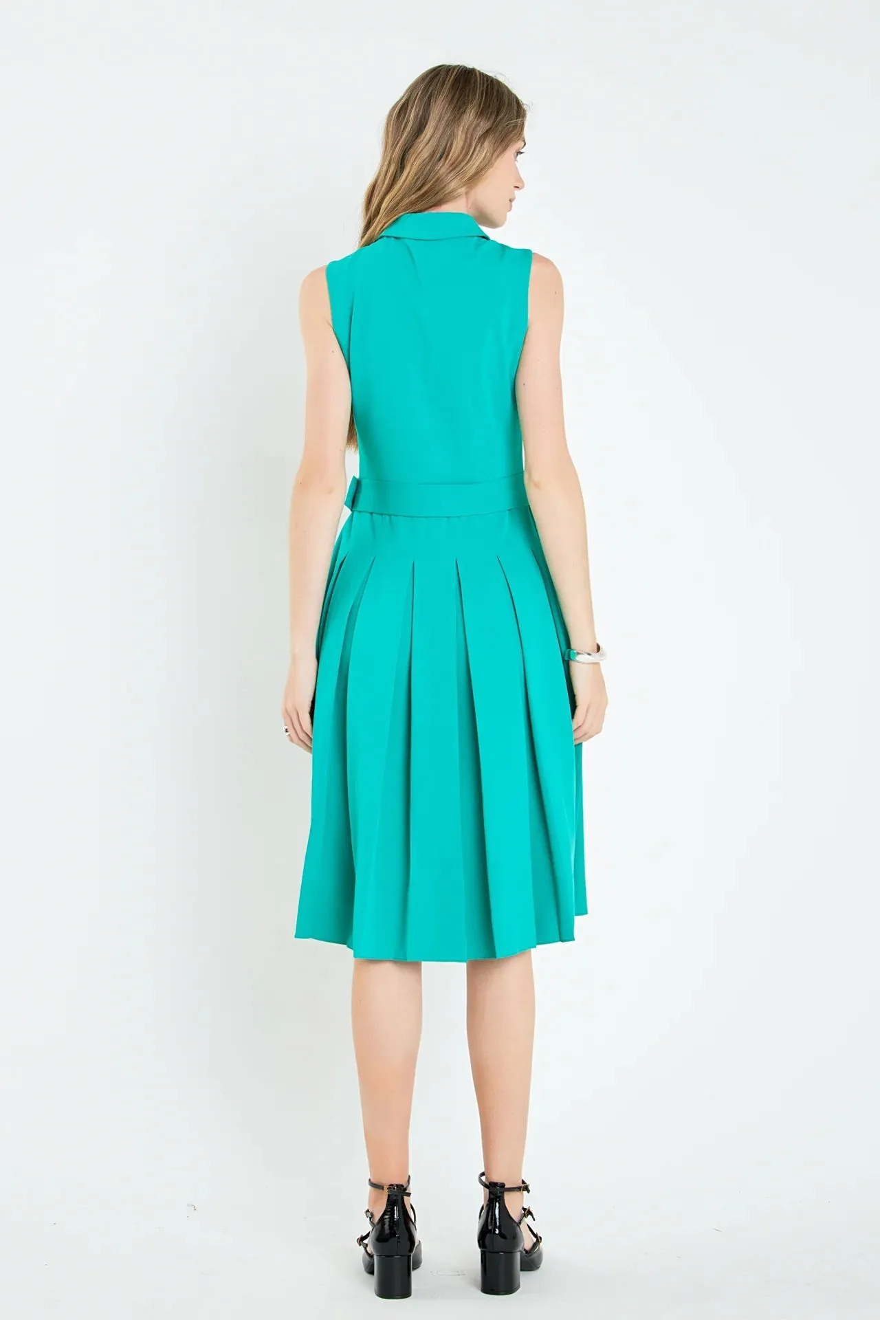 Sleeveless Pleated Midi Dress