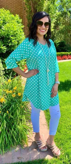 S/M : Mint Polka Dot Scoop Tunic