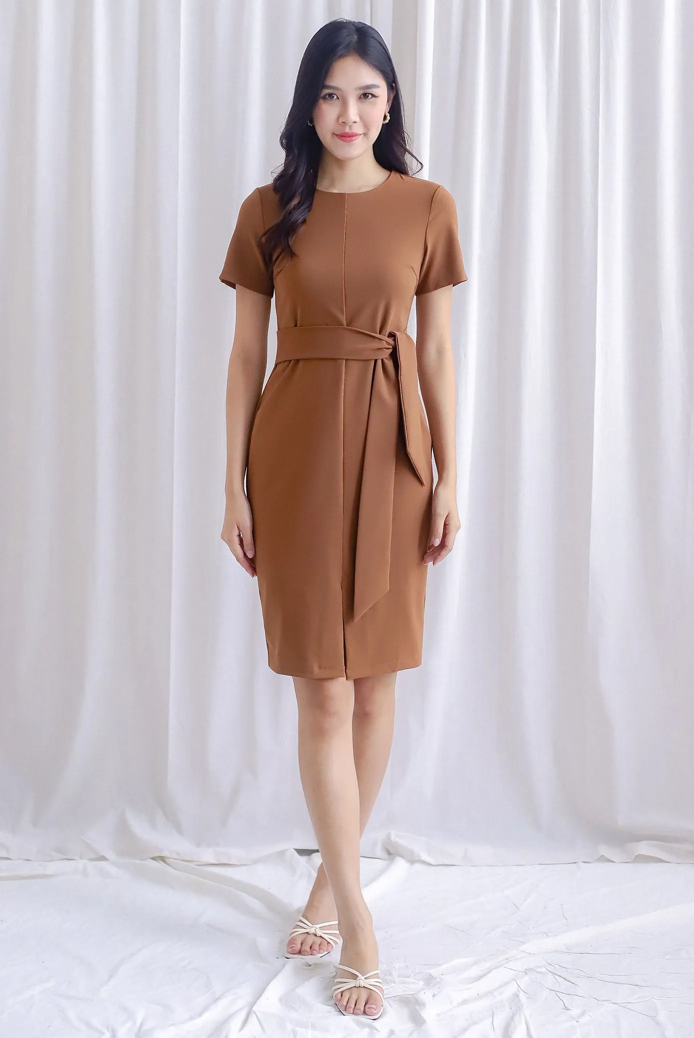TDC Norella Sleeved Tie Waist Pencil Dress In Caramel
