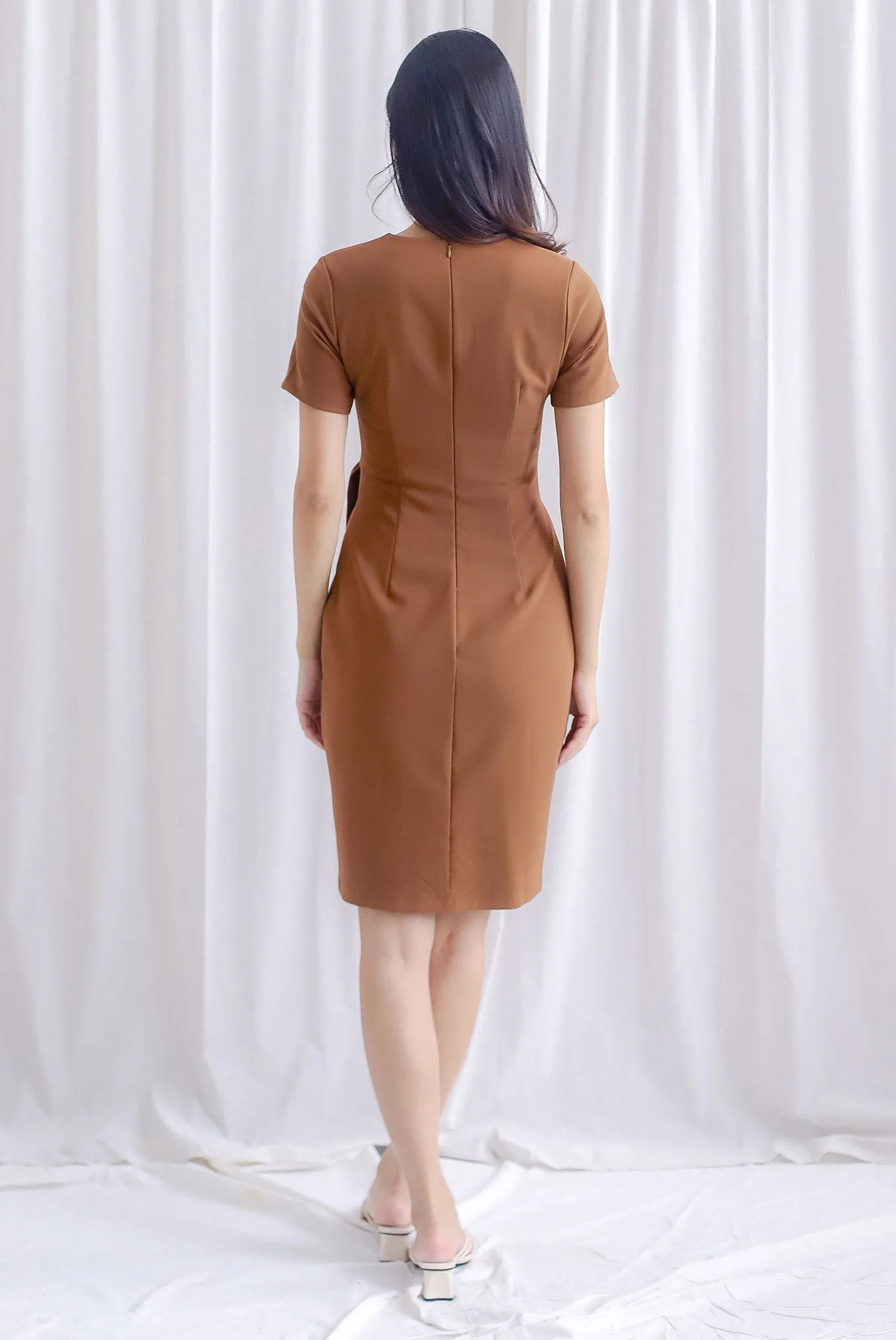 TDC Norella Sleeved Tie Waist Pencil Dress In Caramel