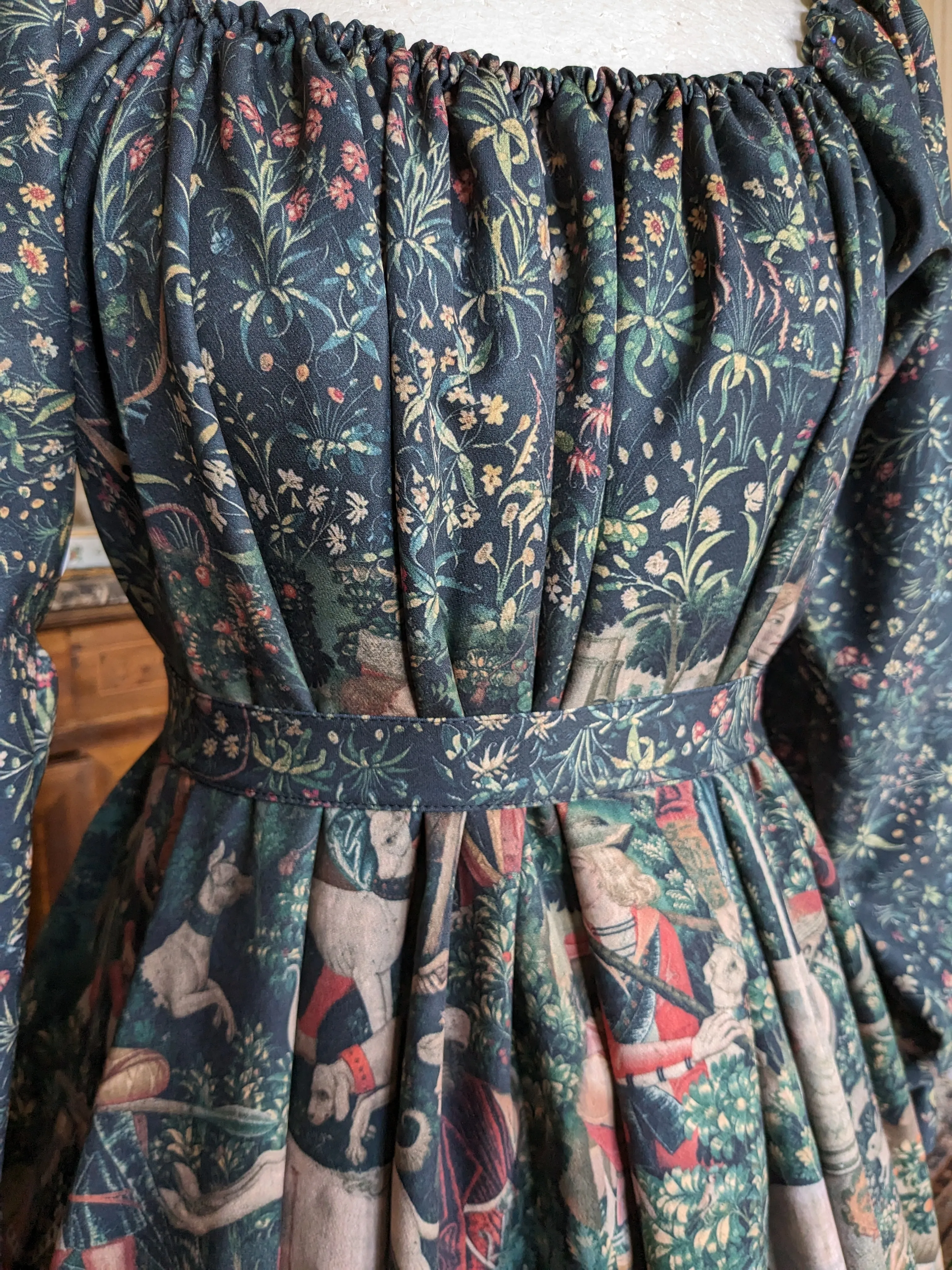 The Unicorn in Captivity Long silk