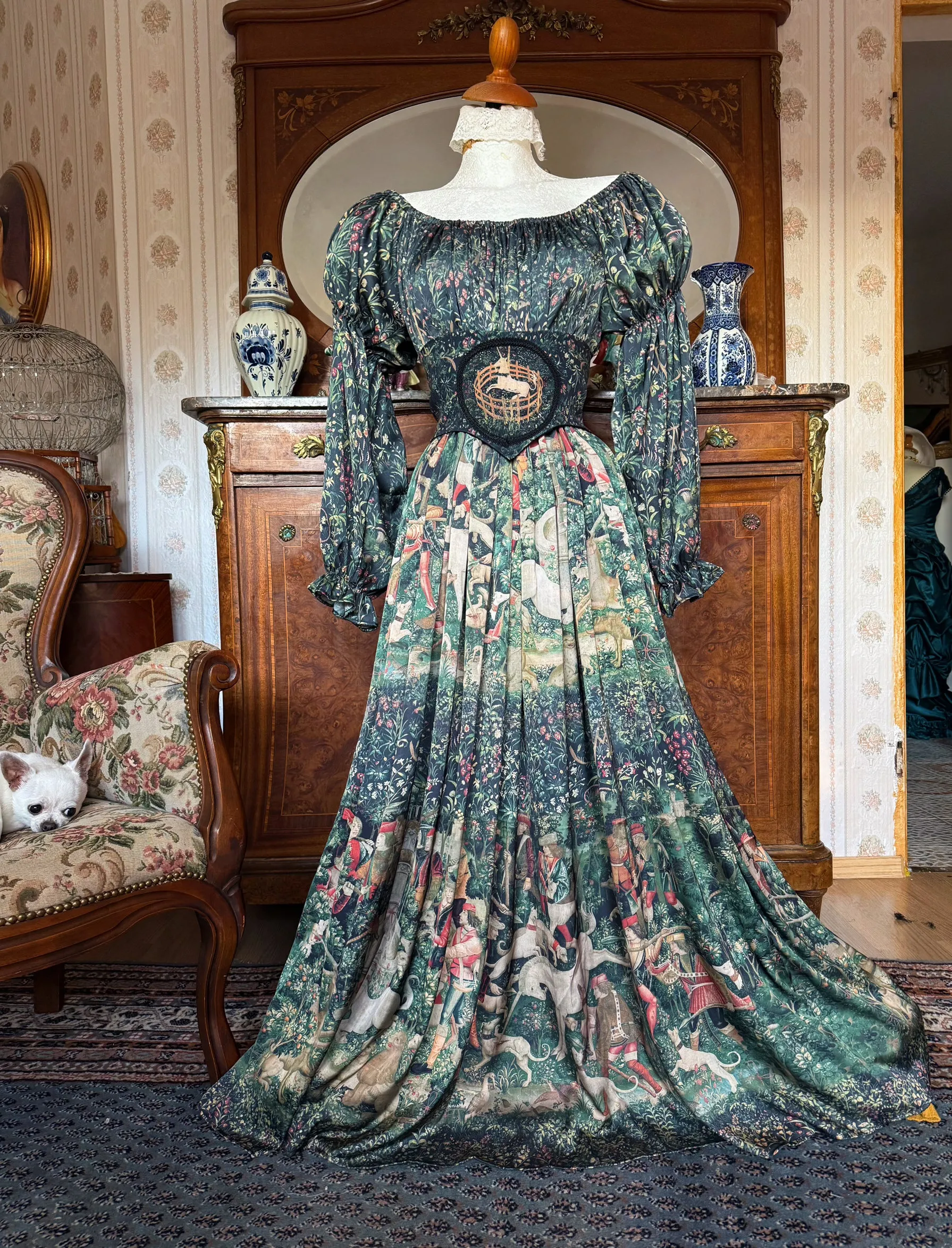 The Unicorn in Captivity Long silk