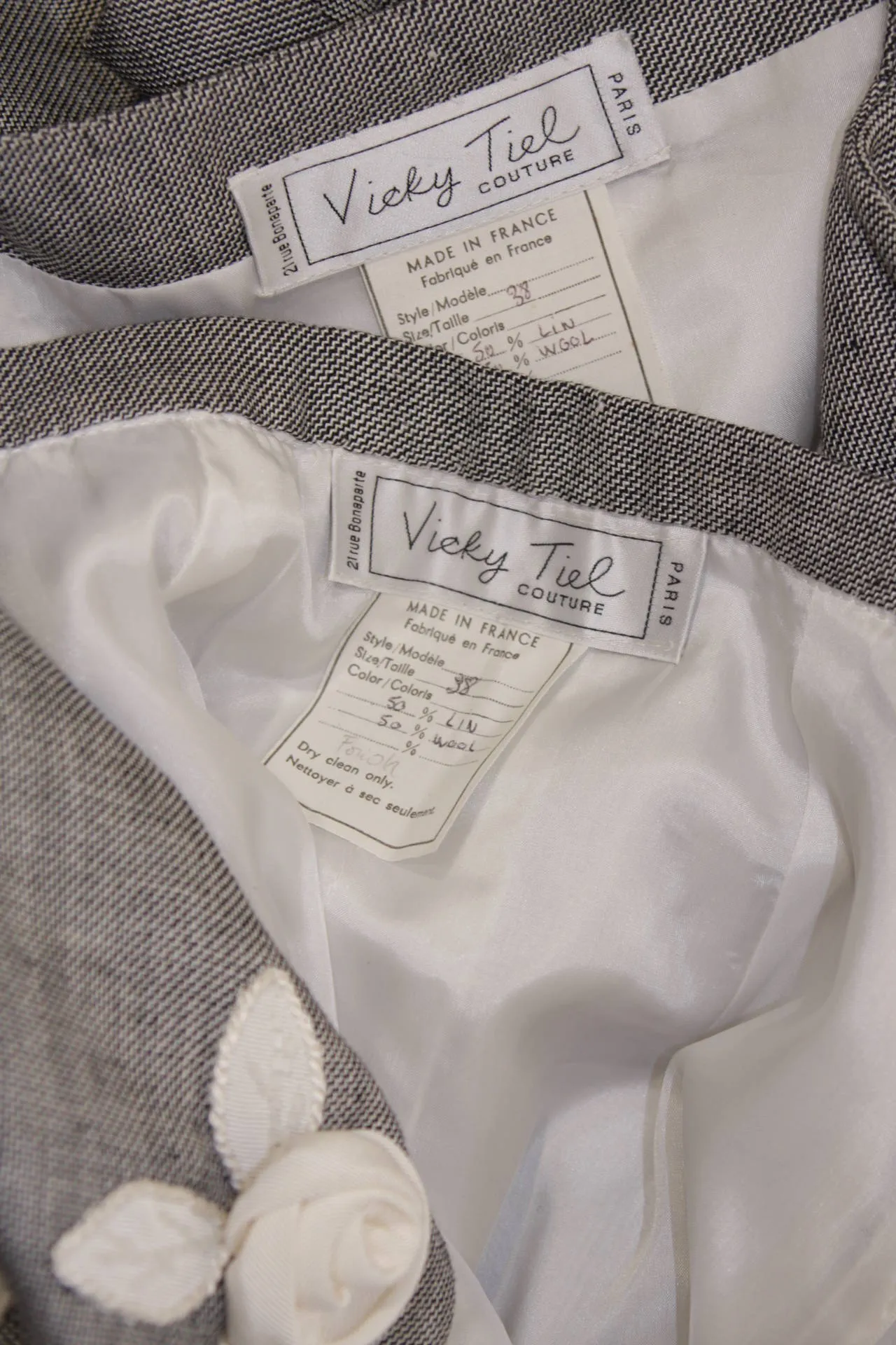 VICKY TIEL Linen and Wool 2 pc Jacket and Skirt Suit