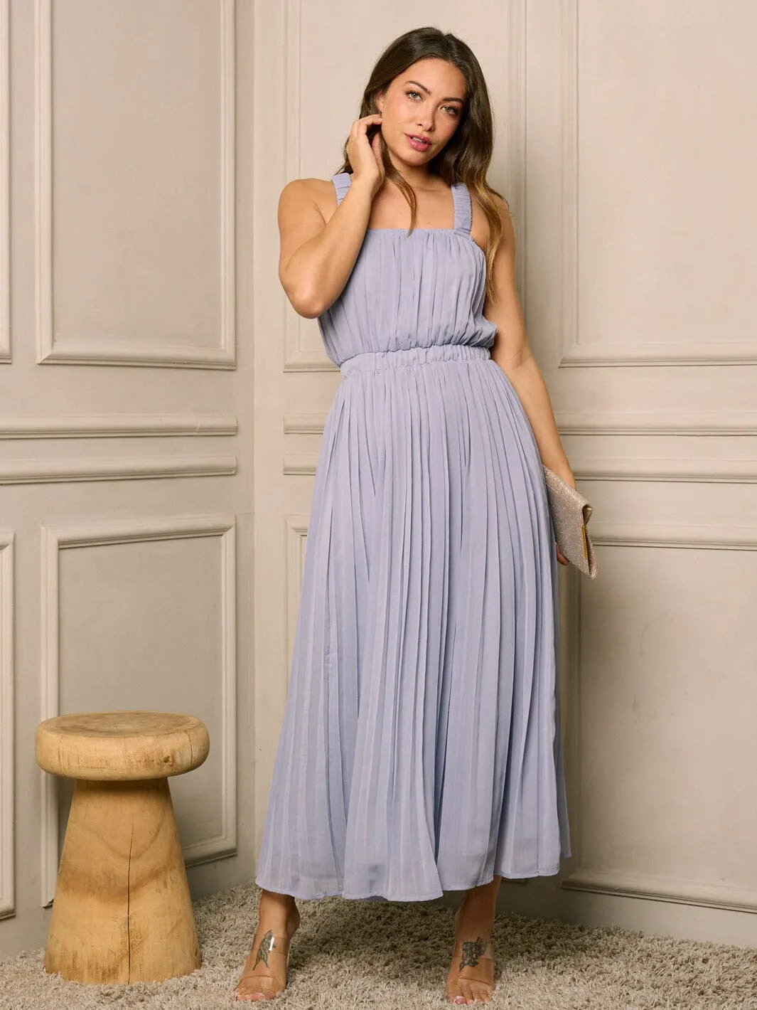 WOMEN'S SLEEVELESS ELASTIC WAIST PLEATED MAXI DRESS