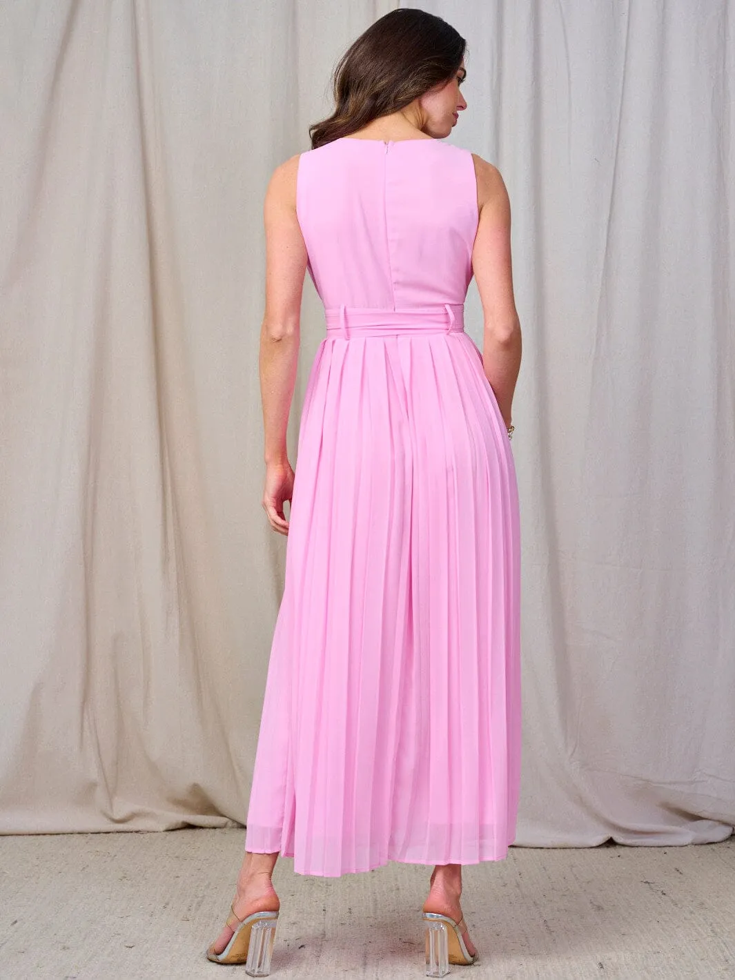 WOMEN'S SLEEVELESS SELF TIE PLEATED SLIT MAXI DRESS