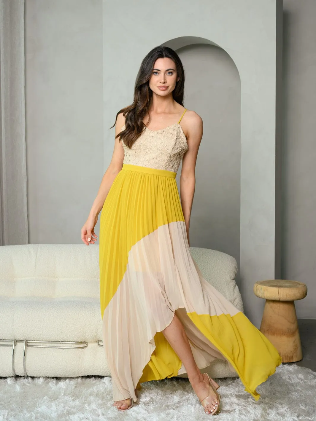 WOMEN'S SLEEVELESS V-NECK PLEATED COLORBLOCK MAXI DRESS