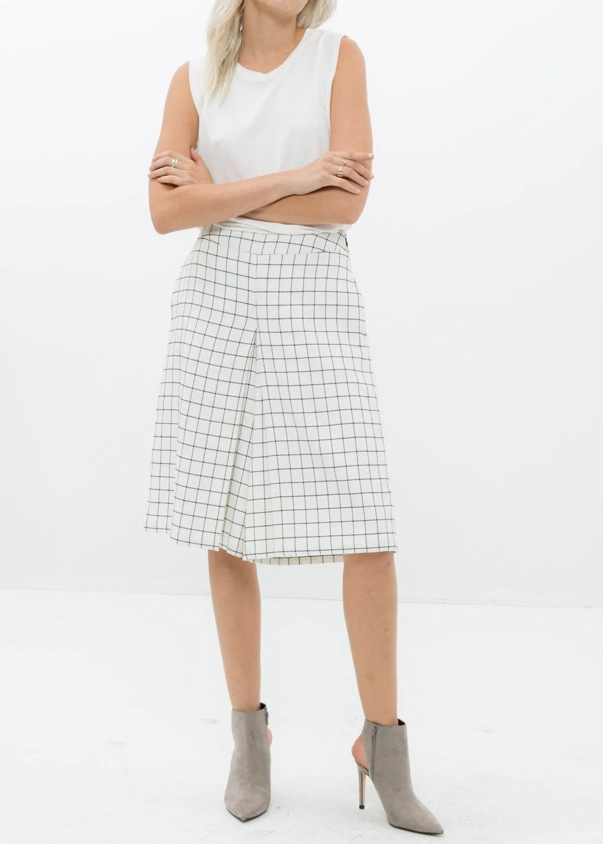 Women's Wide Leg Pants In Square Jacquard