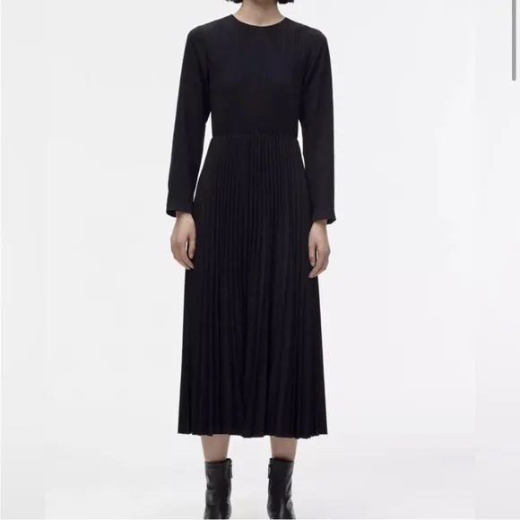 Zara The Tina Dress Black Pleated